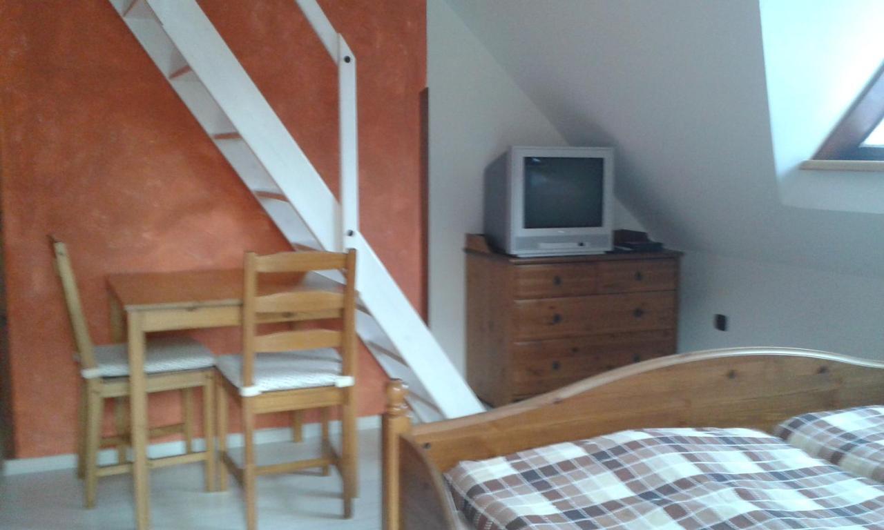 Ubytovani U Bohouse Jilemnice Εξωτερικό φωτογραφία